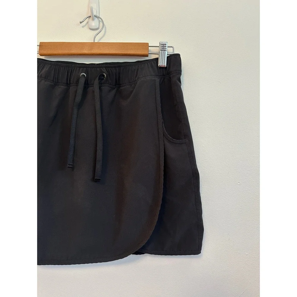 Patagonia Black Active Hiking Skort with Drawstring Elastic Waist | Size Small